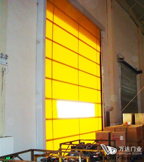 花都工厂堆积门